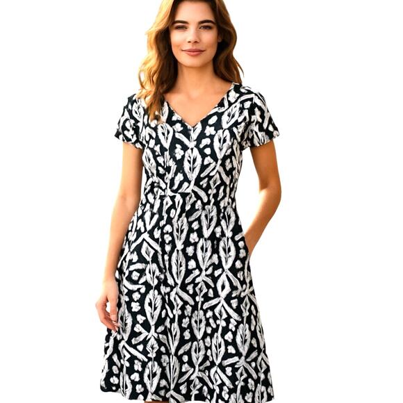 Women's 22W Short Sleeves Black Maxi Sun Dress Plus Size 3X 3XL 3XXX 22 W - Picture 1 of 6